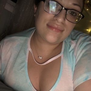 Meet your Posher, Abby